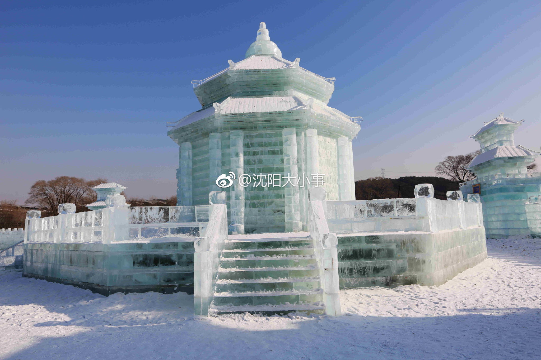 沈阳故宫大政殿冰灯亮相盛京灯会