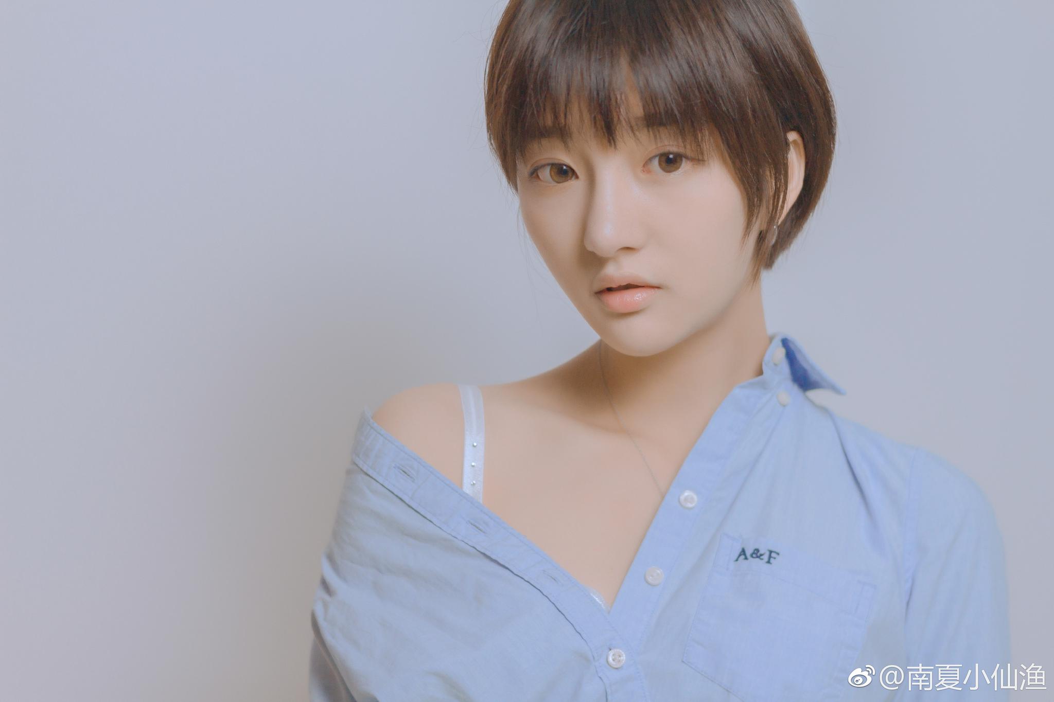 不如你,全都不如你摄 影:原po出 境:@白醋少女 师 父:@疯子charles 抄