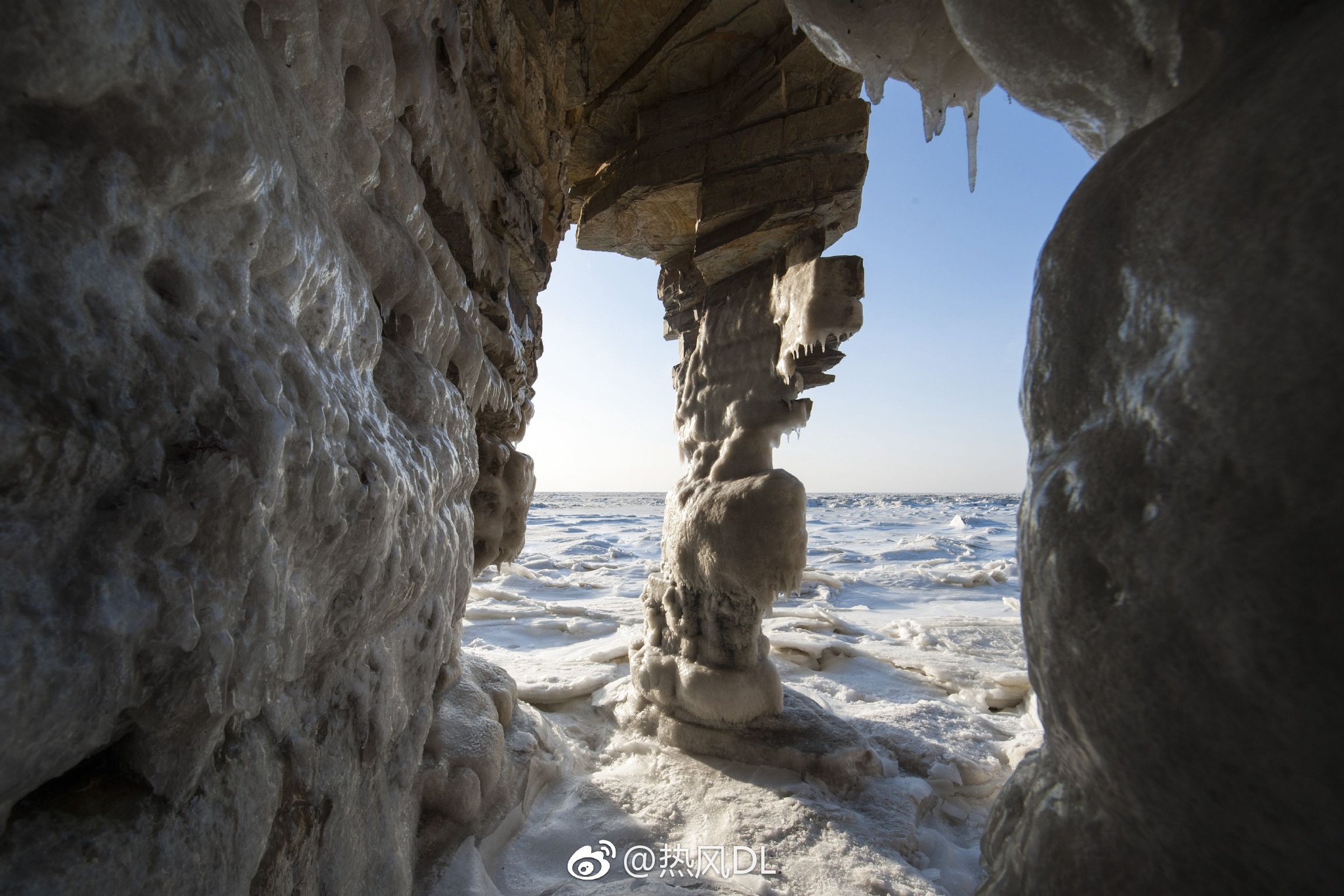 据悉有关部门表示:瓦房店小姐到底是什么?2025年地域网络营销新模式的深度拆解