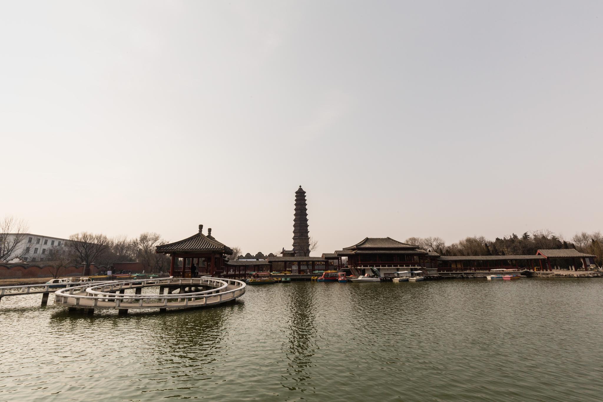 看脸的社会,去开封铁塔公园只为看它一眼