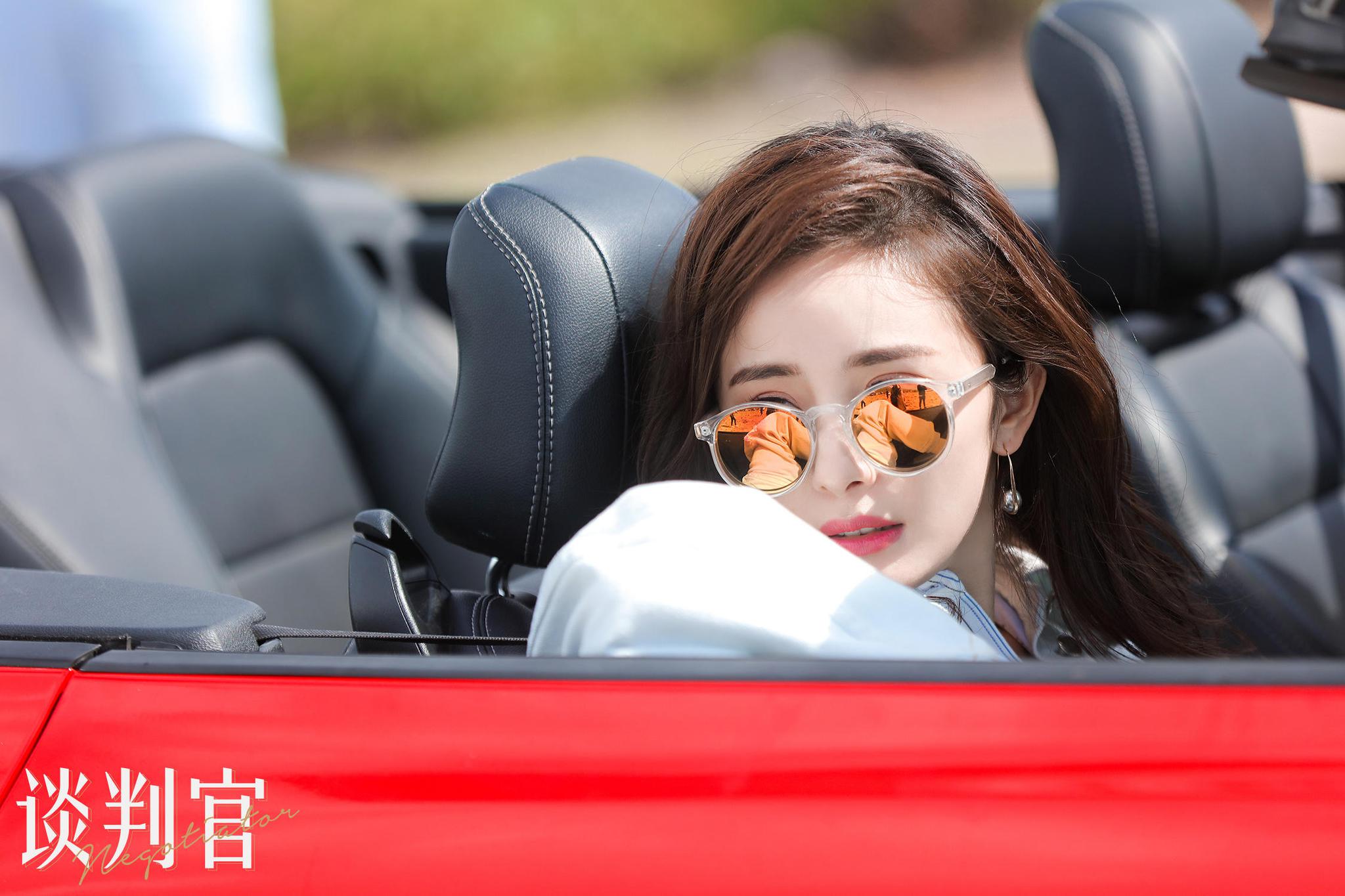 《谈判官》谢晓飞破产之后最大变化是头发