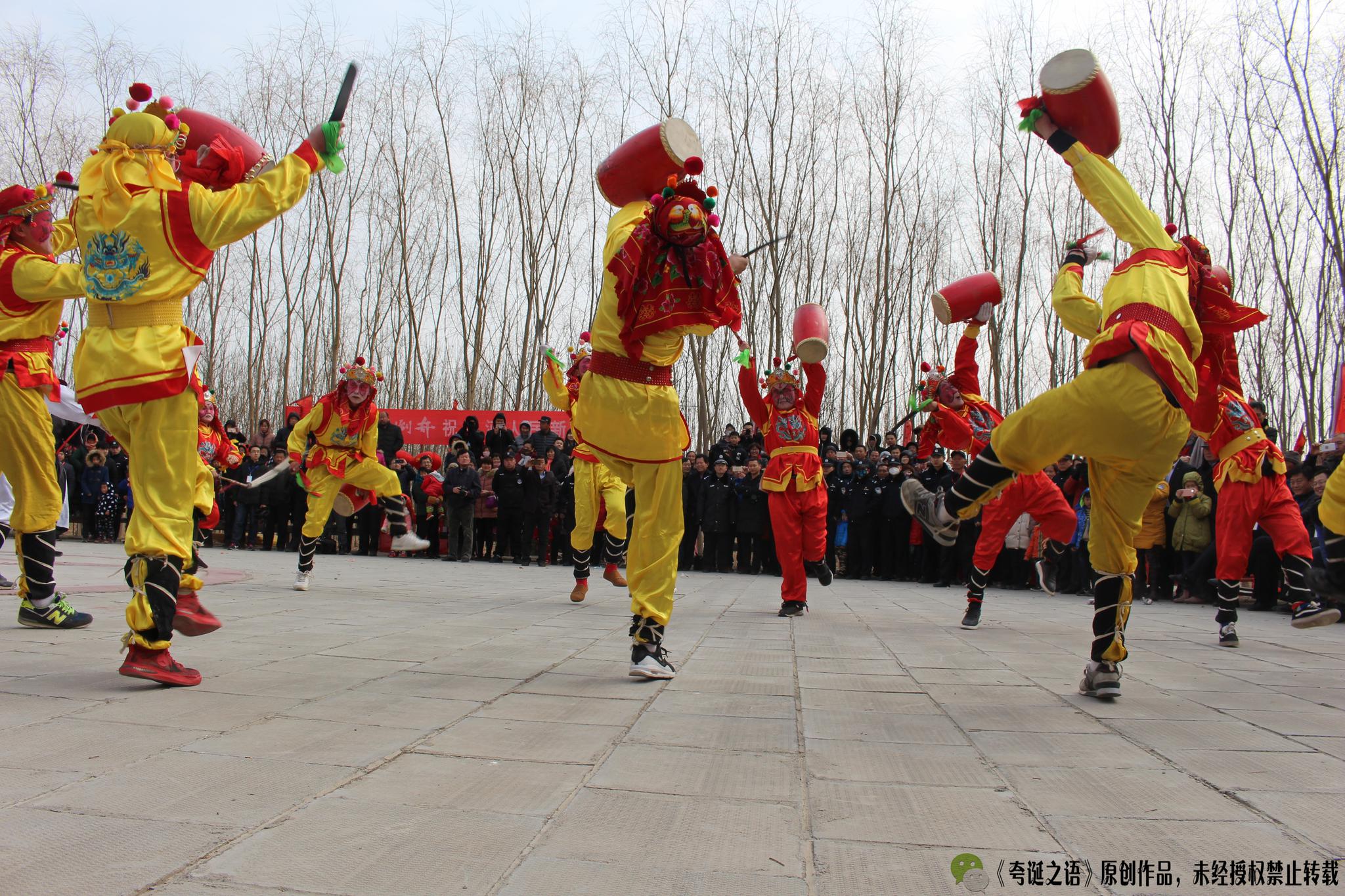 商河鼓子秧歌开幕式，这支秧歌队出场方式很独特