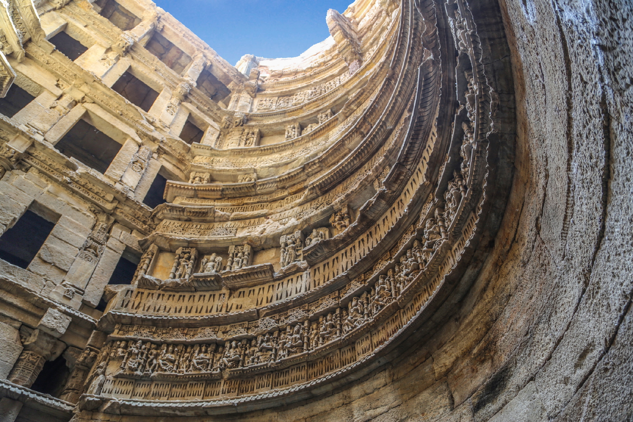 在印度有座王后阶梯井ranikivav