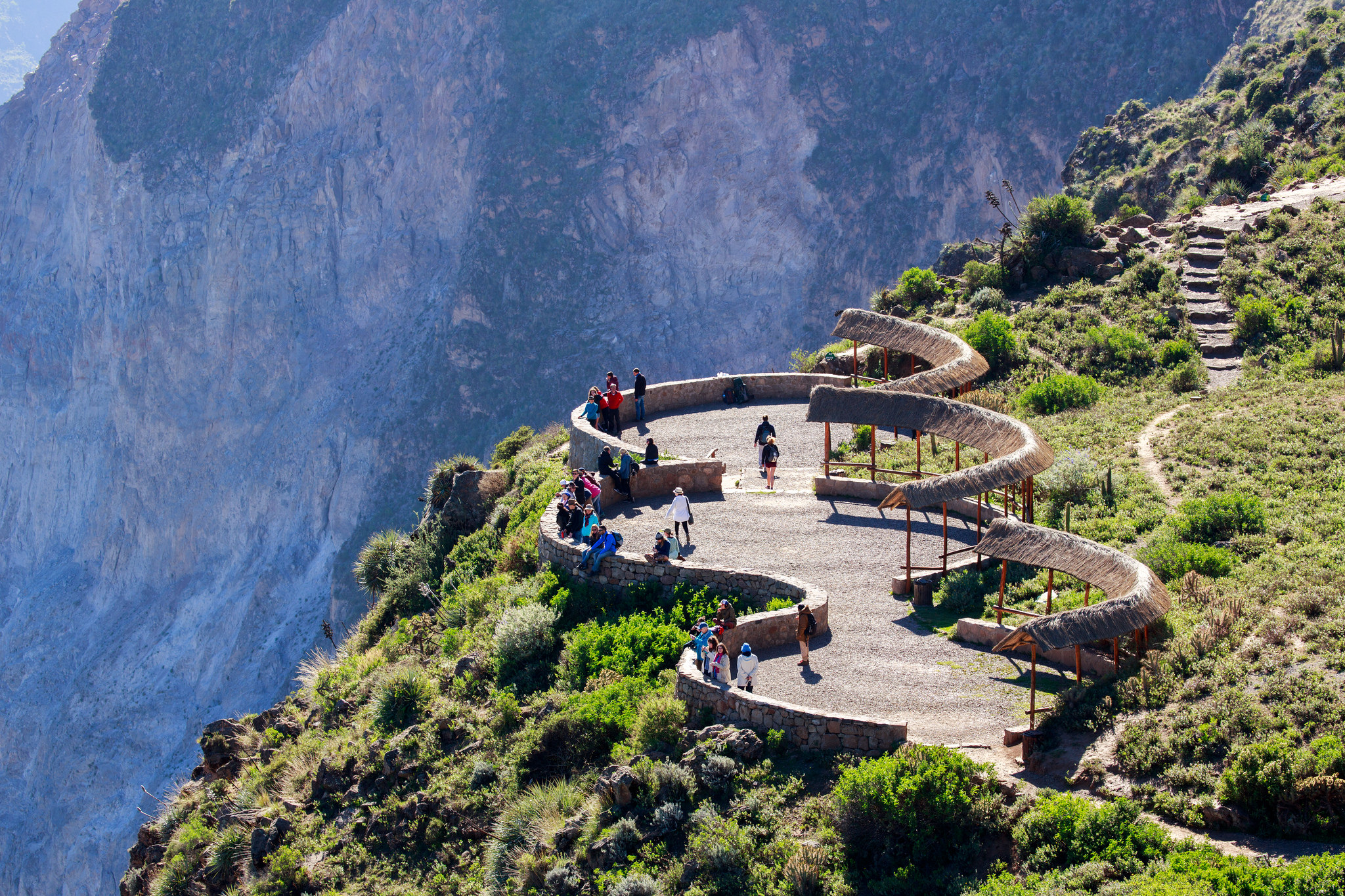 南美秘鲁探访世界第二深的科尔卡大峡谷与最大的飞禽安地斯神鹰