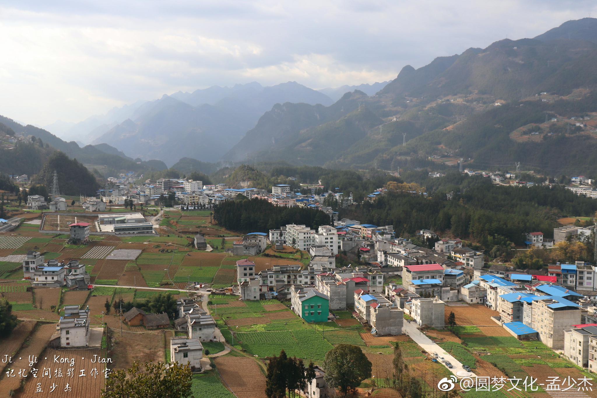 摄影时间:2018年3月8日(pm);摄影地点:重庆市巫溪县尖山镇·尖山子