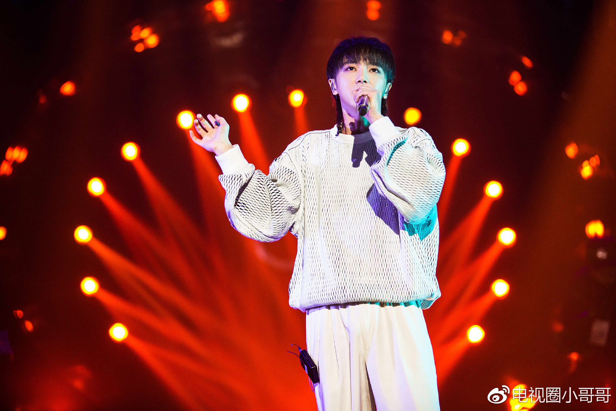 《歌手》2018霍尊踢馆秀戏腔 赛制临时调整下周结果成谜