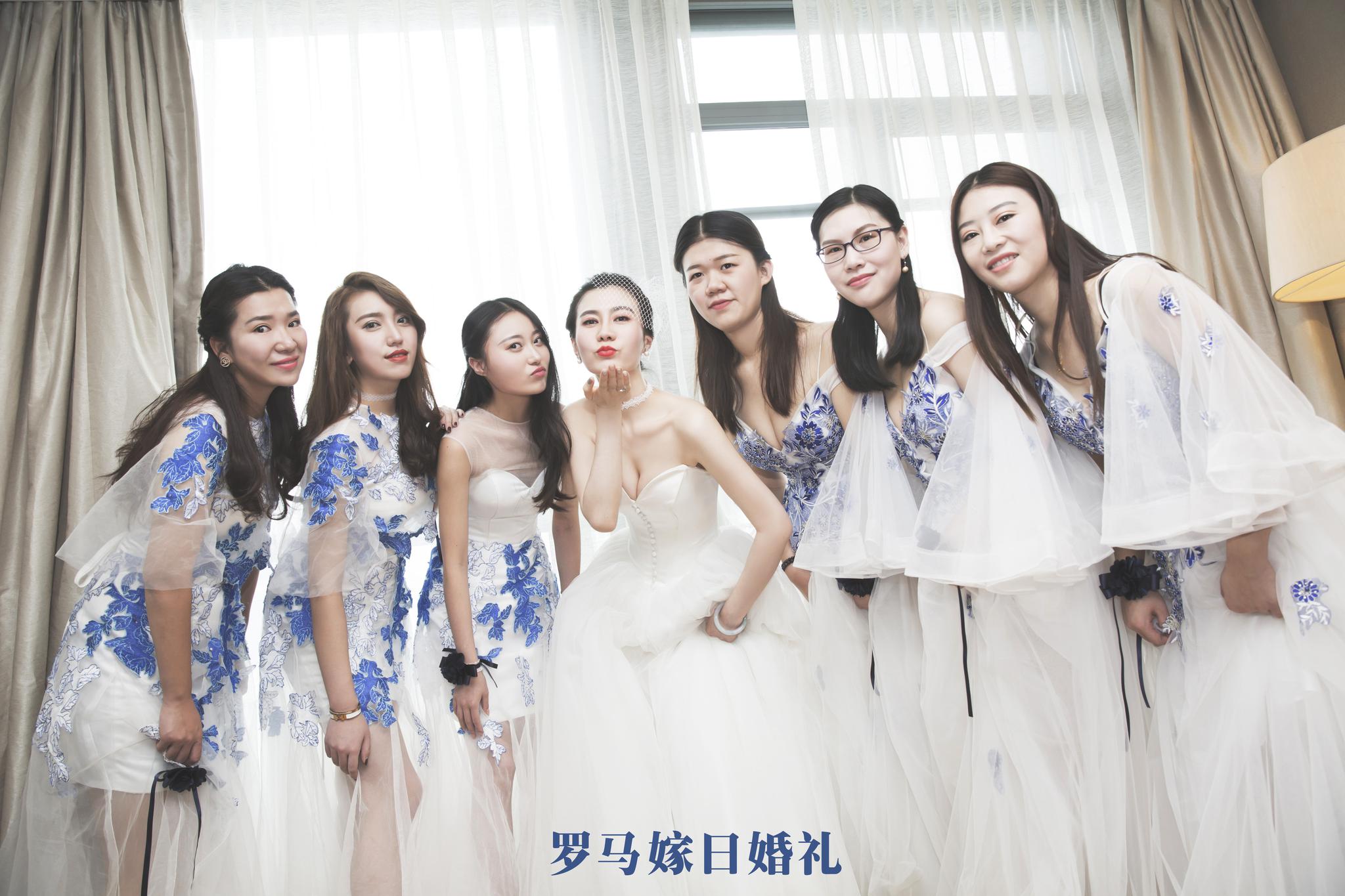 美丽的新娘闺蜜团.