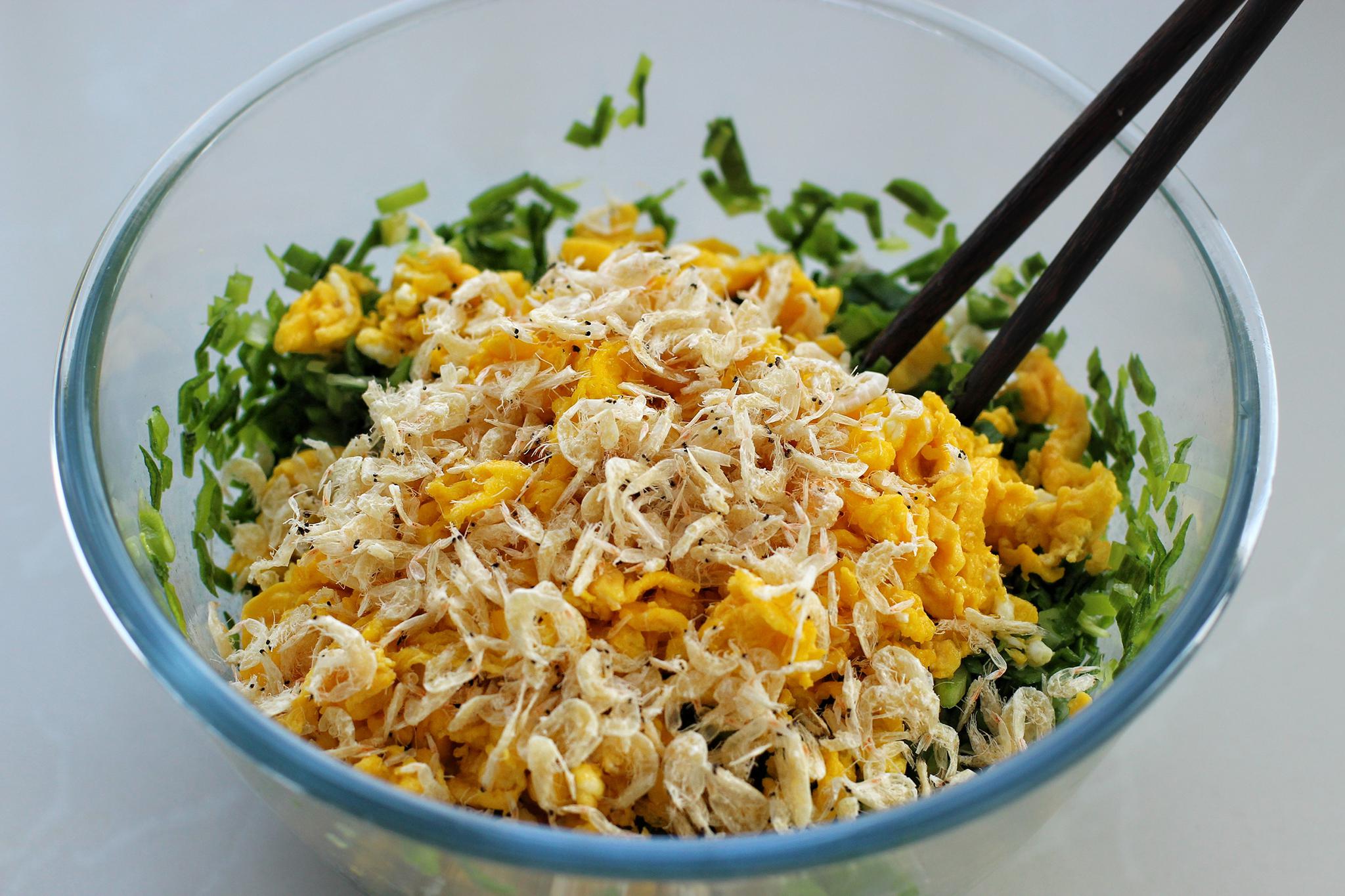 这才是韭菜盒子的正确打开方式,皮薄馅大不漏油,学会都能开店了