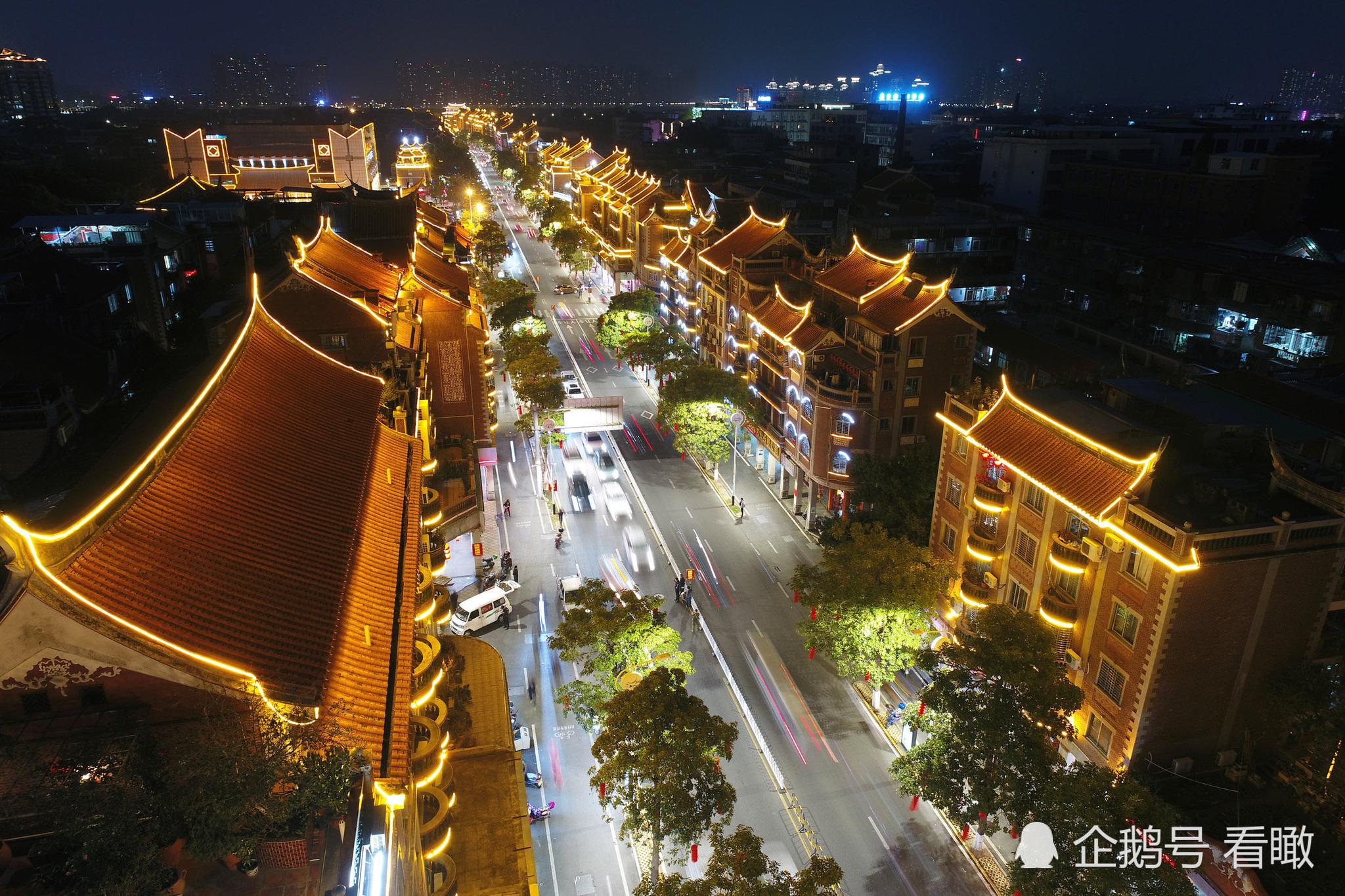 元宵灯会你敢去挤人海吗开幕前夜航拍泉州古城新门街