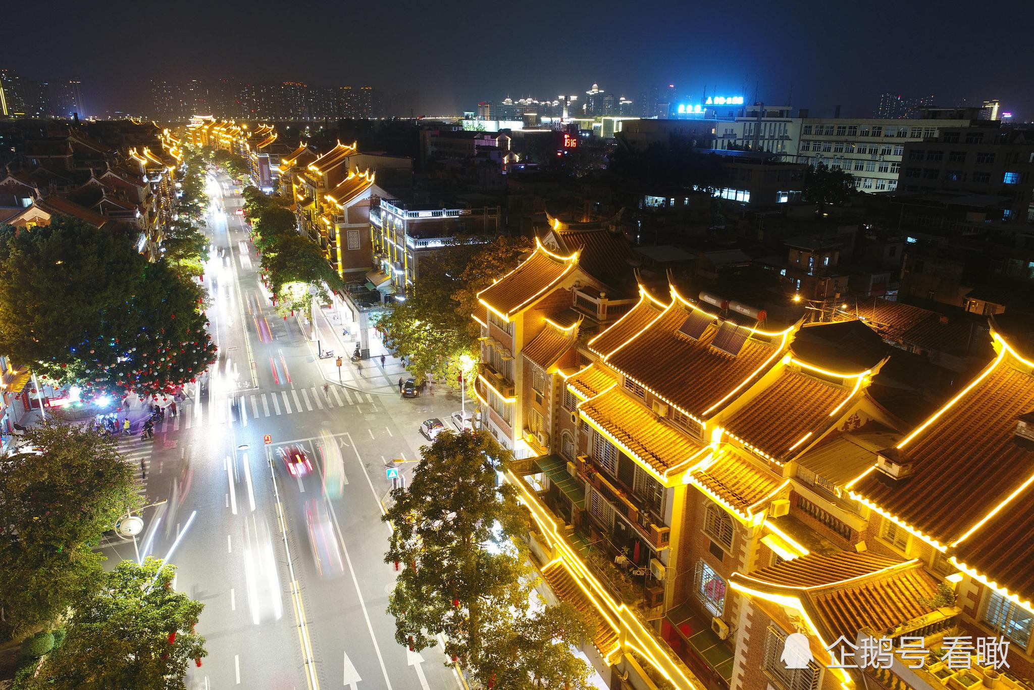 元宵灯会你敢去挤人海吗开幕前夜航拍泉州古城新门街