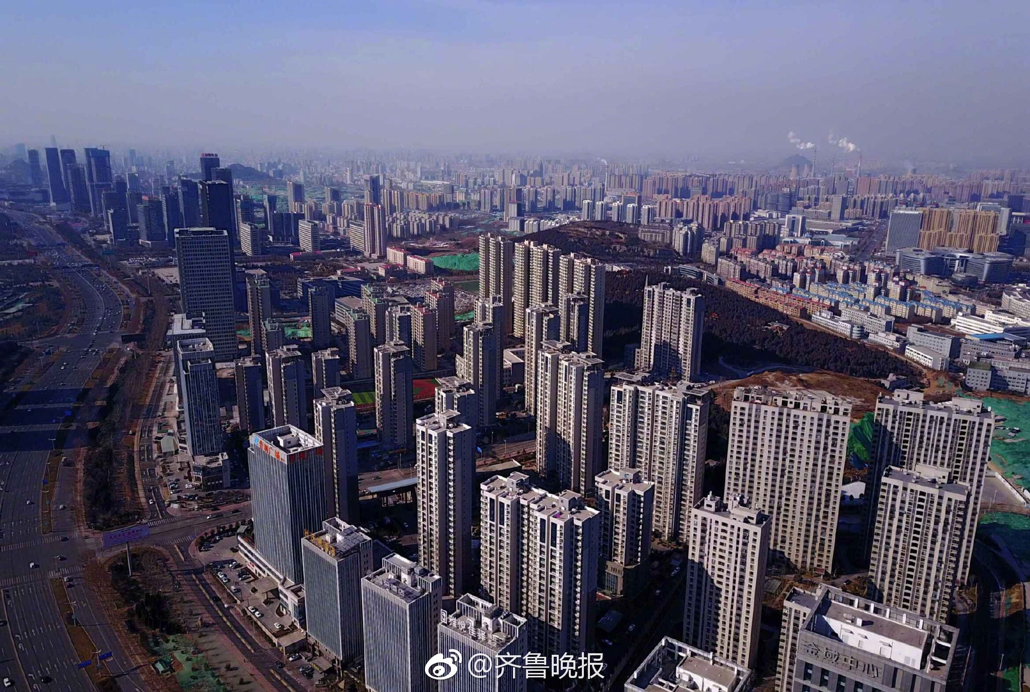 航拍:新年新气象,济南经十路东段雄姿勃发