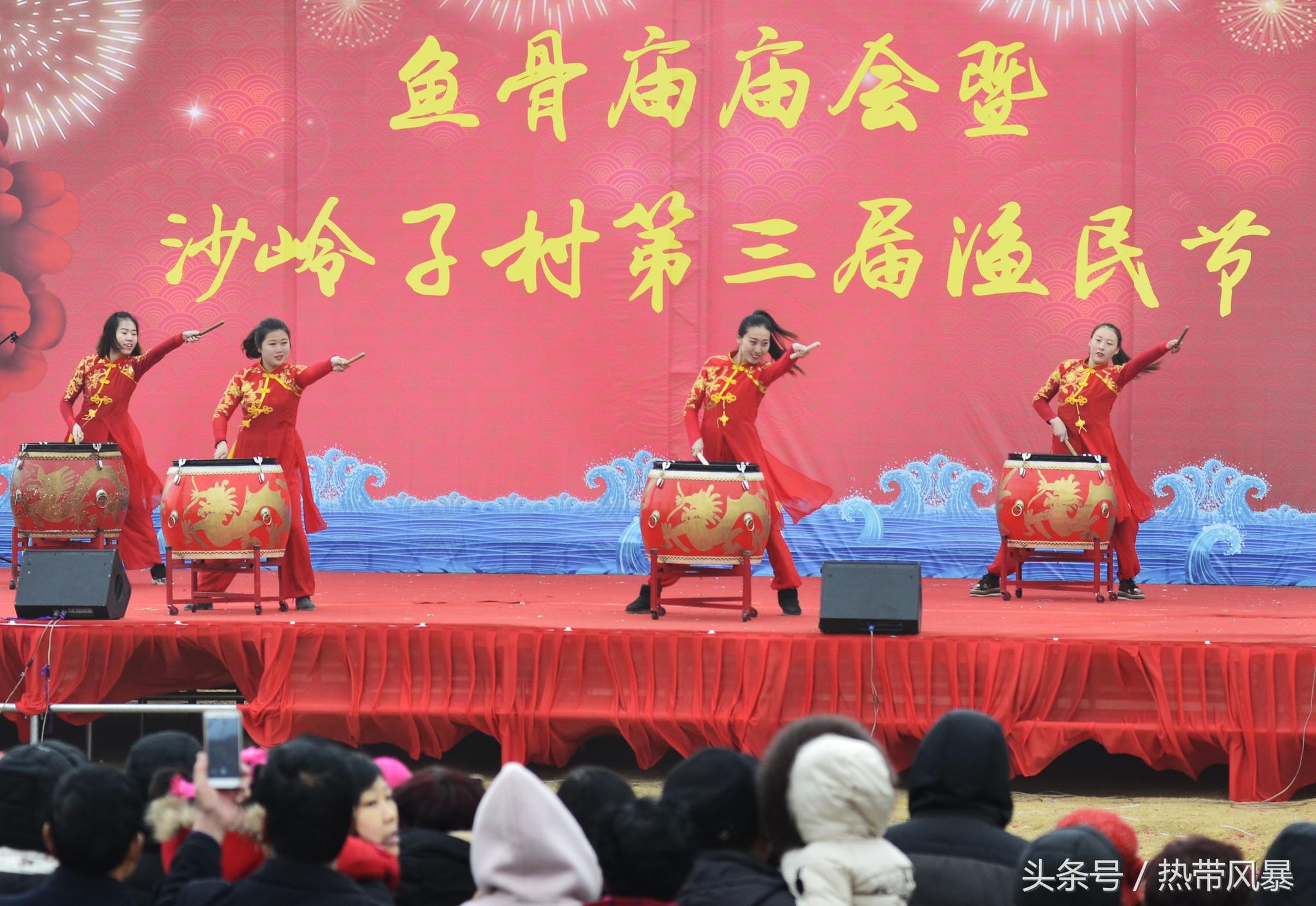 鱼骨庙庙会渔民节在山东日照举办