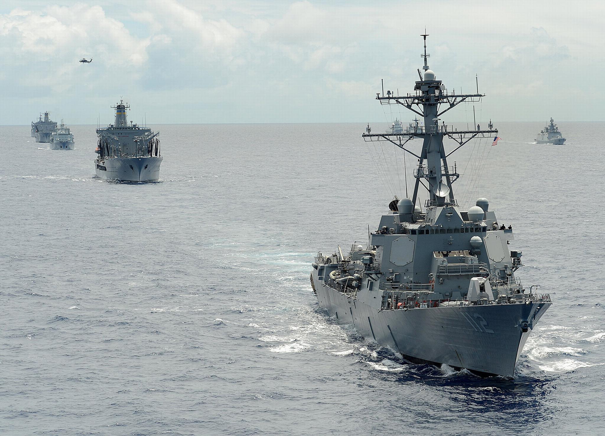 美国海军的阿利伯克级宙斯盾驱逐舰