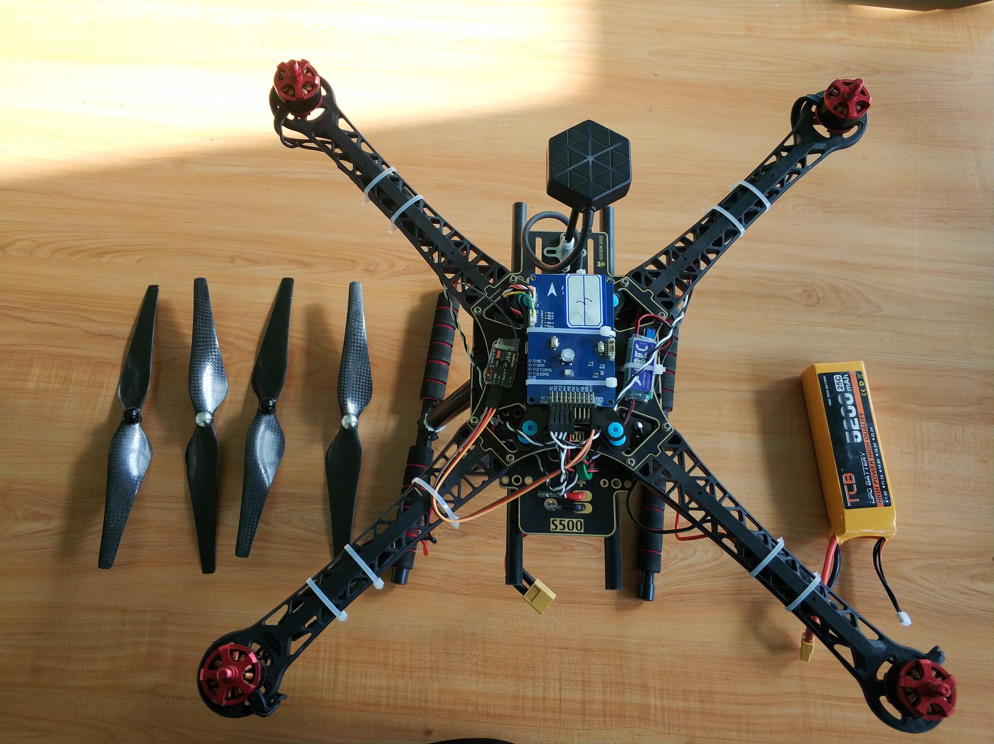 四旋翼无人机飞行前检查