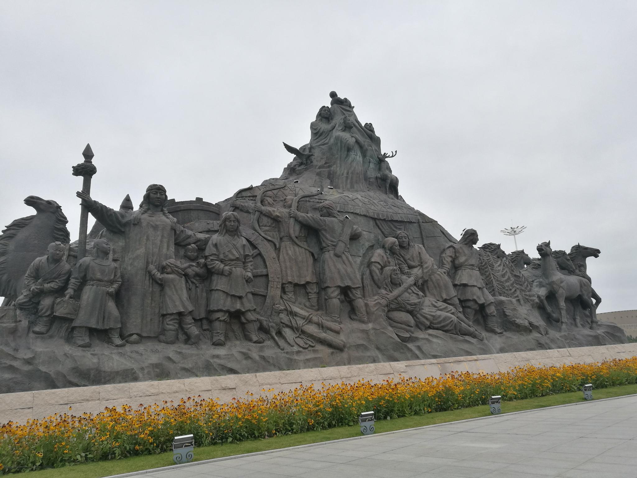 鄂尔多斯康巴什雕塑