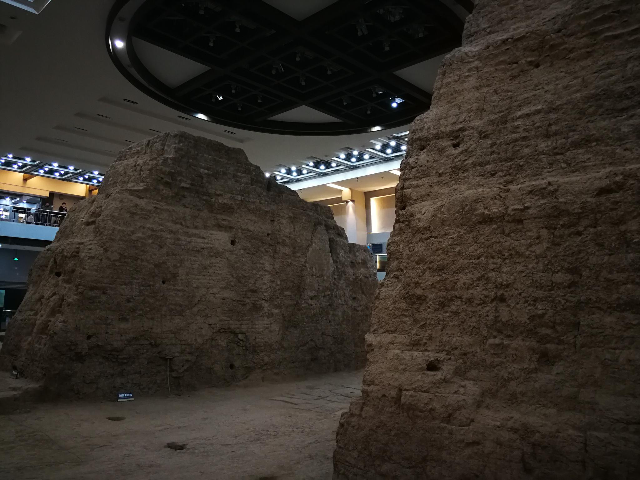 西安含光门城墙夯土遗址