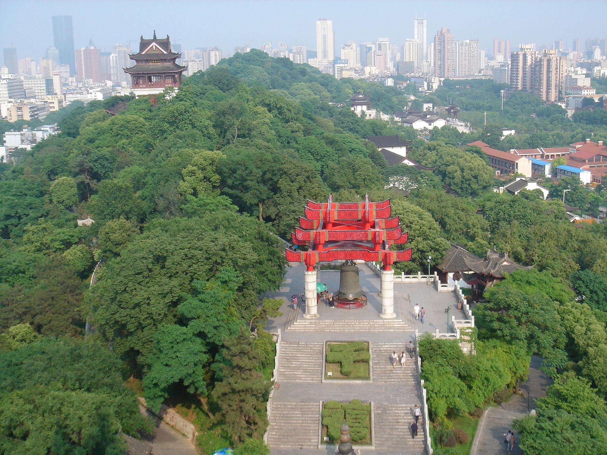 蛇山,美丽的山峰景色,武汉的独特性建筑!