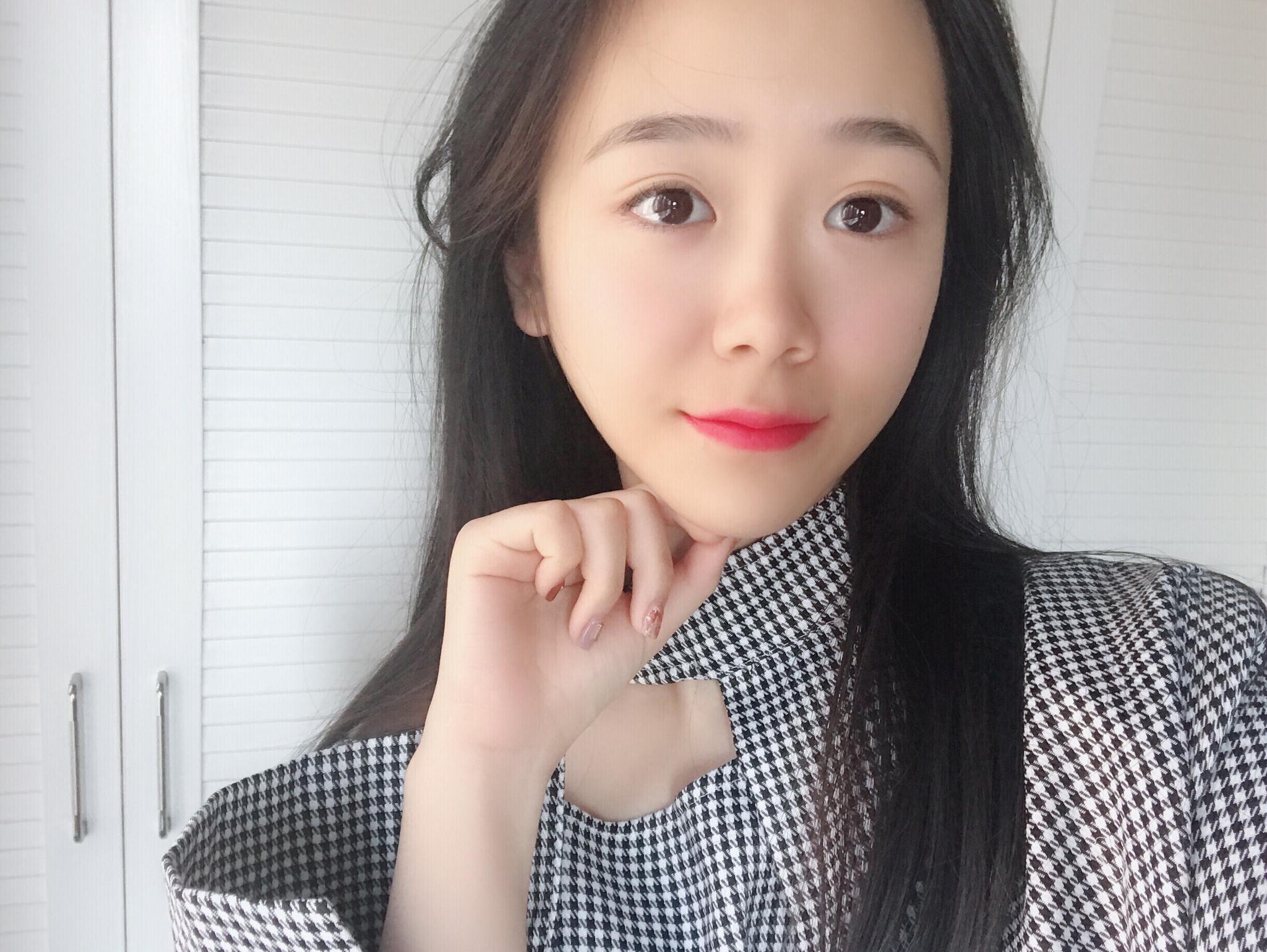 校花美女叶梓伊重庆工商大学身高168cm爱好摄影唱歌