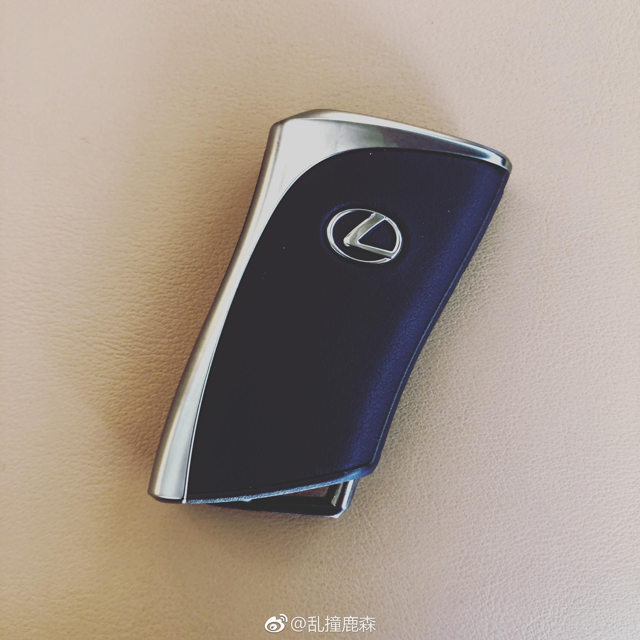 全新雷克萨斯ls内饰篇换挡杆有意思这是一辆汽油版