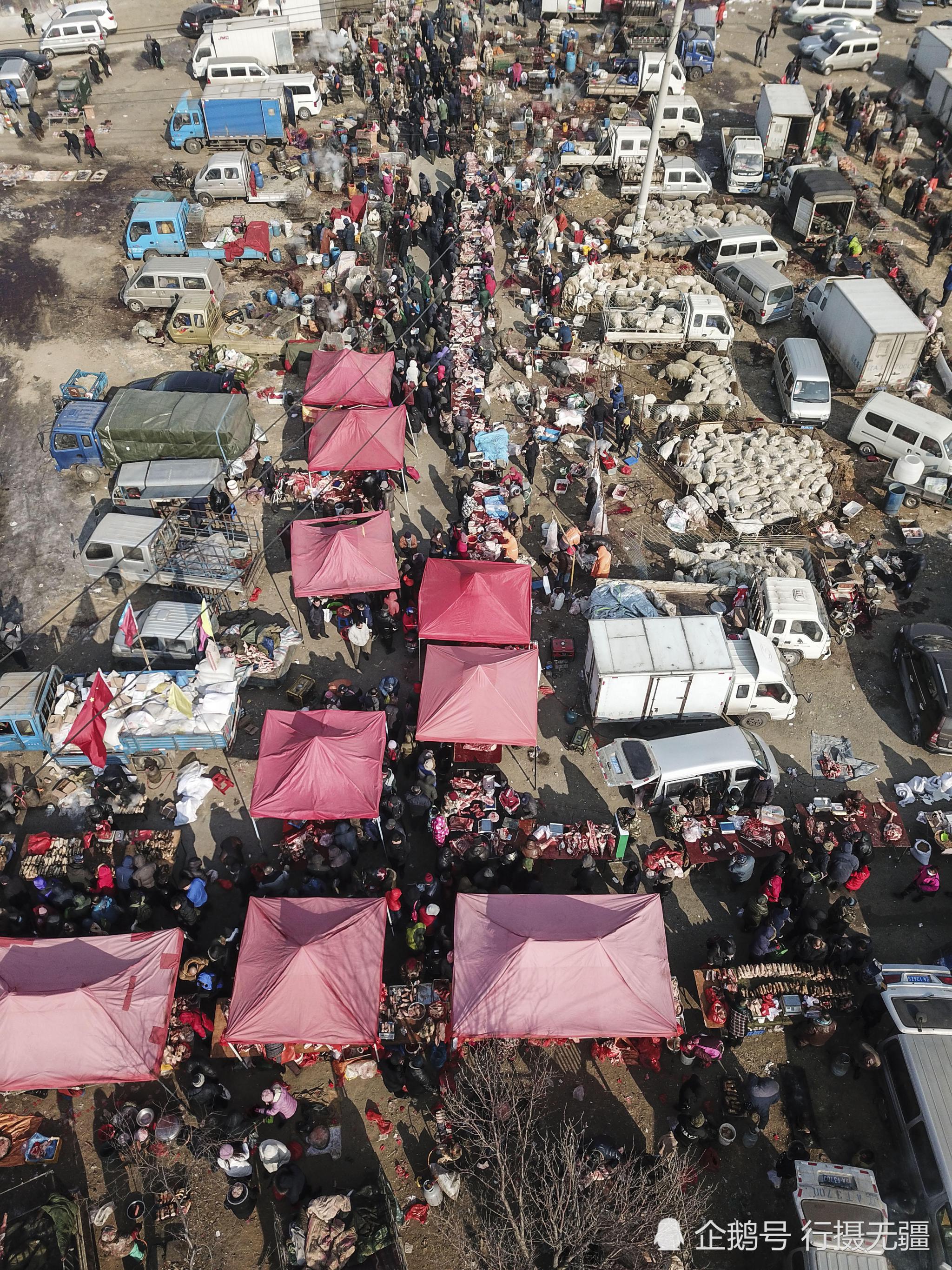 2018年2月5日,辽宁沈阳具有三百年历史的沈阳蒲河大集开市,延绵几公里