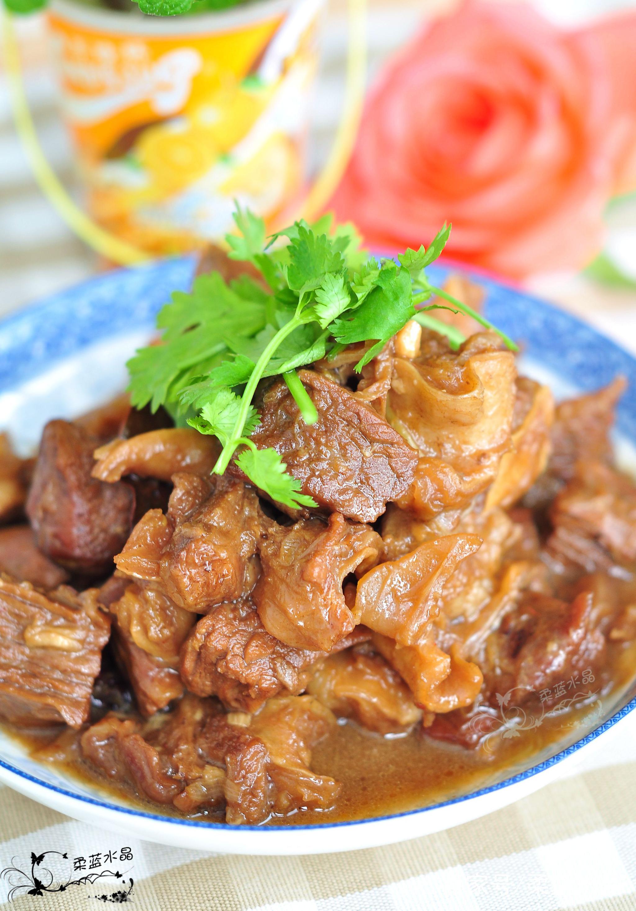 原来炖牛肉里加入这个可以使牛肉不油腻还可以缩短炖制时间