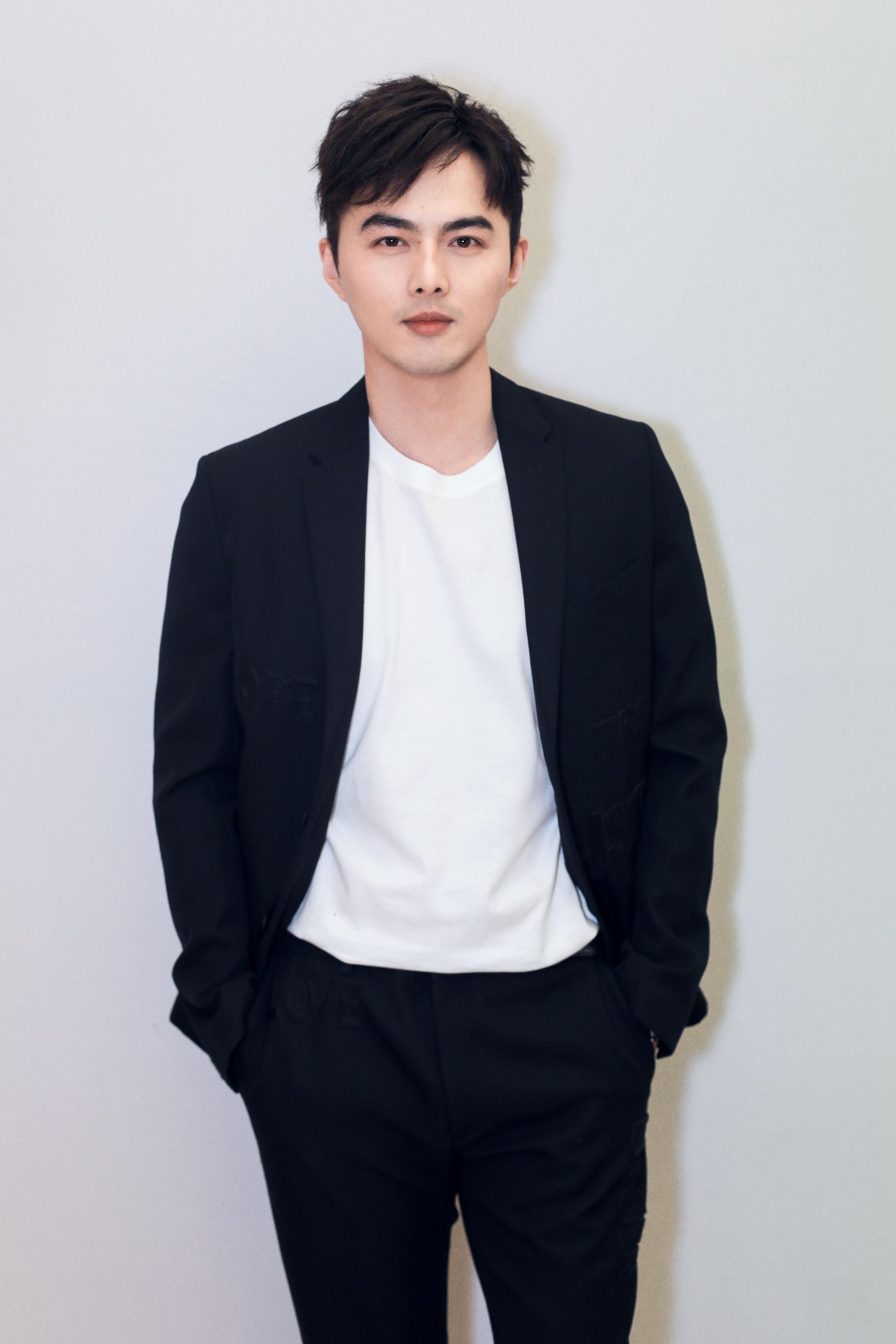 叶祖新《快乐大本营》勇闯"金麦节" 和王凯互怼力挺相爱相杀