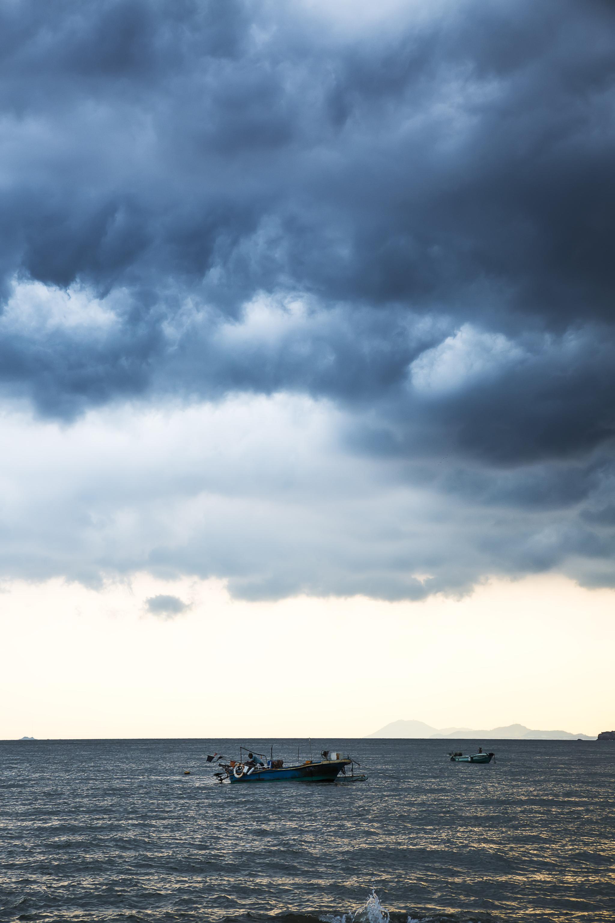 暴风雨来临前的宁静