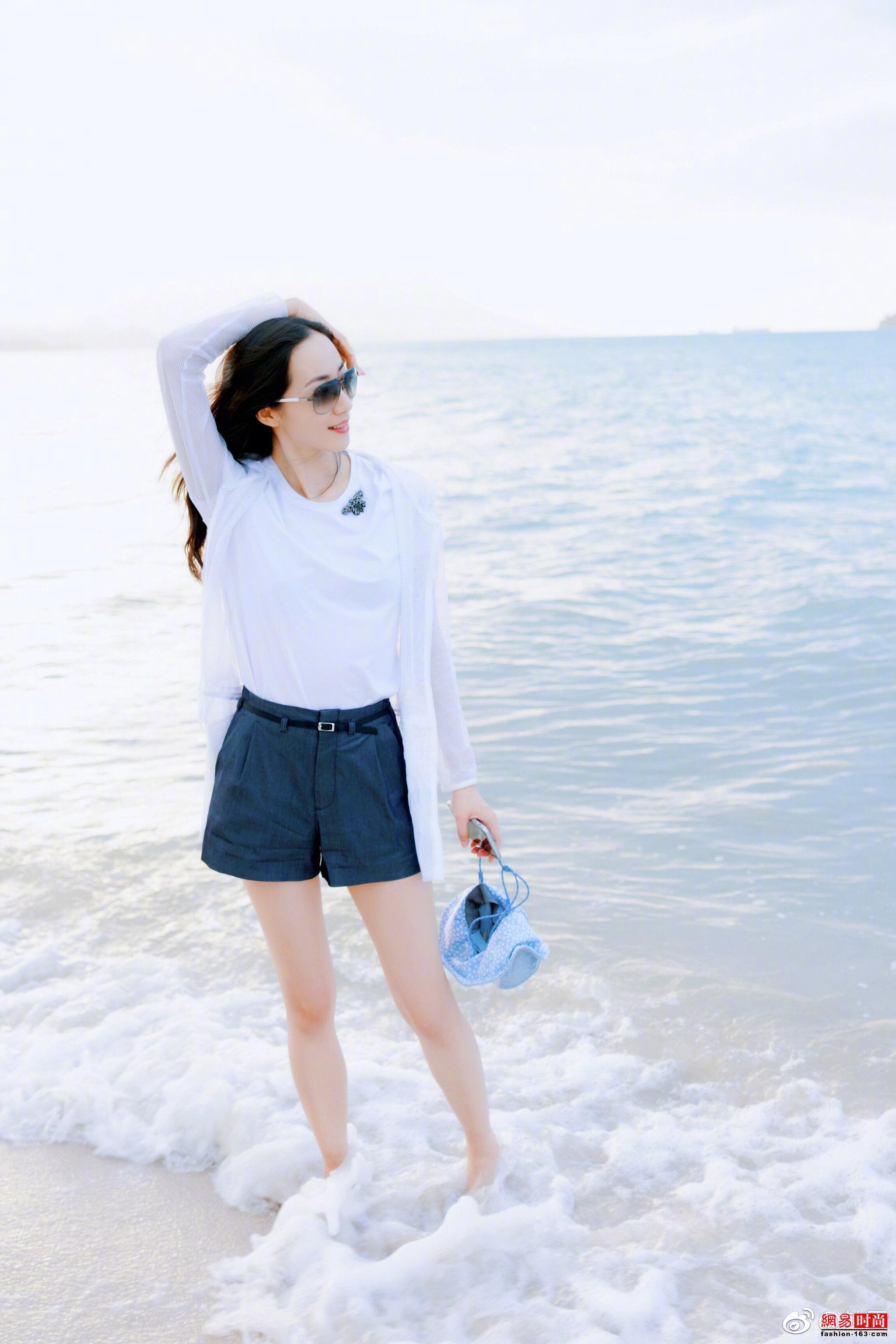 韩雪拍标准游客照美出天际 网友:拉仇恨!