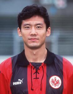 为什么当初杨晨在国安连主力都不是,反而到了