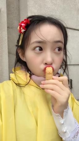 全民直播新晋伪娘主播小银 能秒杀轩墨宝宝吗|主播|斗鱼|狐狸_新浪