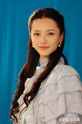 值得一提的是,《寂寞空庭春欲晚》是张芷溪第三次与郑爽合作,此前,她