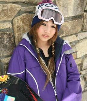 日本滑雪天才14岁得冠军,因伤陨落下海谋生,曾
