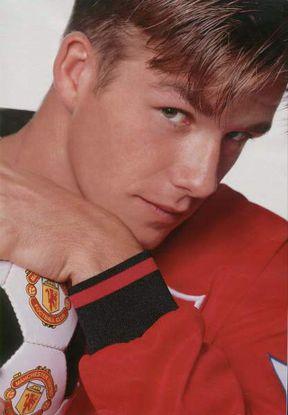 大家都说男模胡兵帅过贝克汉姆那是你没有看到小贝年轻时的照片