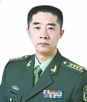 著名军事专家,军事科学院军队建设研究部原研究员,与局座齐名的杜文龙