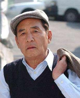 我的野蛮女友17年了他去世她嫁豪门生两胎他成人脉王