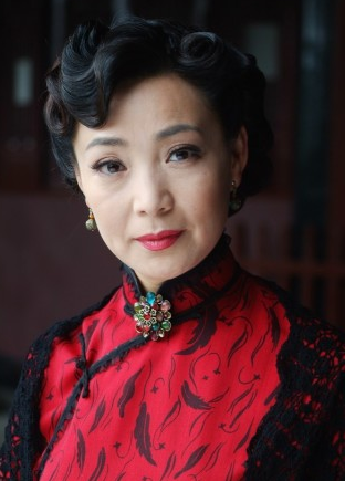 曾是《还珠格格》里最恨的人,现如今没得让人心疼|老师|戴春荣|皇后