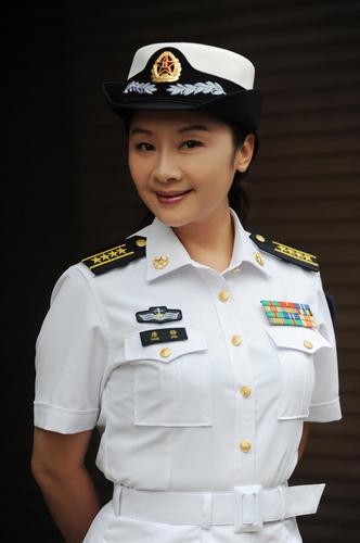 唐静,是中国人民解放军空政电视剧中心的职业演员,1991年因出演家庭