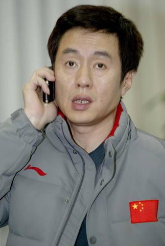 国乒名帅抛弃发妻 二婚师生恋 教练生涯争议不断|施之皓|李楠|乒乓球