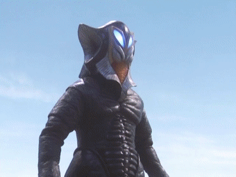 雷佐利姆光线是安培拉星人的必杀技,如果对奥特曼使用,会分解其身体.