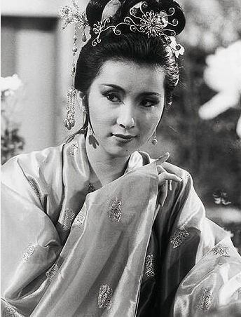 扮过女娲,3段豪门恋情,今儿子长大但父亲成谜|笑傲江湖|陈秀珠|封神榜