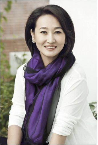 演艺圈里的艺人来自五湖四海,少数民族演员也有挺多,比如古力娜扎