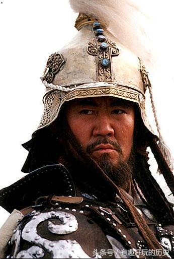 成吉思汗童年时候父亲就被塔塔尔部毒死,蒙古部落分崩离析,铁木真通过