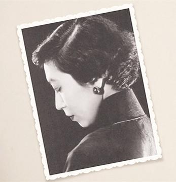 据说有记载的胡兰成的女人一共有八个,佘爱珍是他唯一尽心尽力待过的