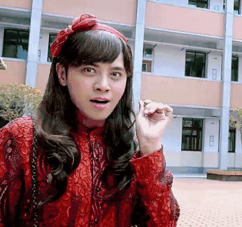 刘昊然护士服,黄子韬黄桃桃,最新最热版男扮女装你服谁?