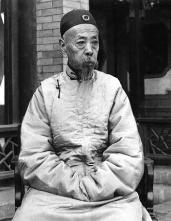 别再想着穿越回古代了这才是真实的清朝王爷电视剧都是骗人的