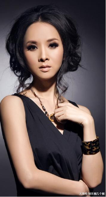 作品应该是2001年拍摄的电视剧《大宅门》,谢兰在其中饰演丫鬟李香秀