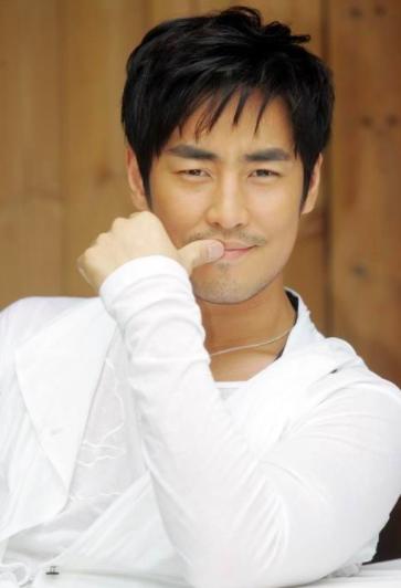 柳民赫,对韩智恩萌生过爱情,最后和慧媛在一起.