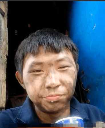 车间铸造工人月薪业绩工资条, 网友: 看到最后扎