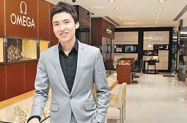 香港传奇豪门 女儿抑郁自杀 儿子被绑架 有钱惹祸上身