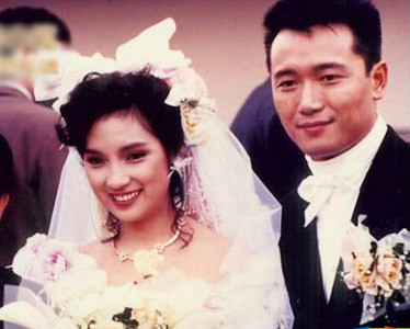 妻子更是盛世美人,可惜儿女基因不像父母|苗侨伟|戚美珍|杨康_新浪